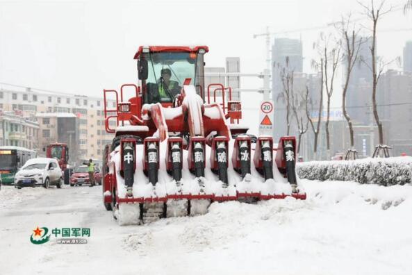 在中國軍事報導中，武警部隊使用雪獅清雪